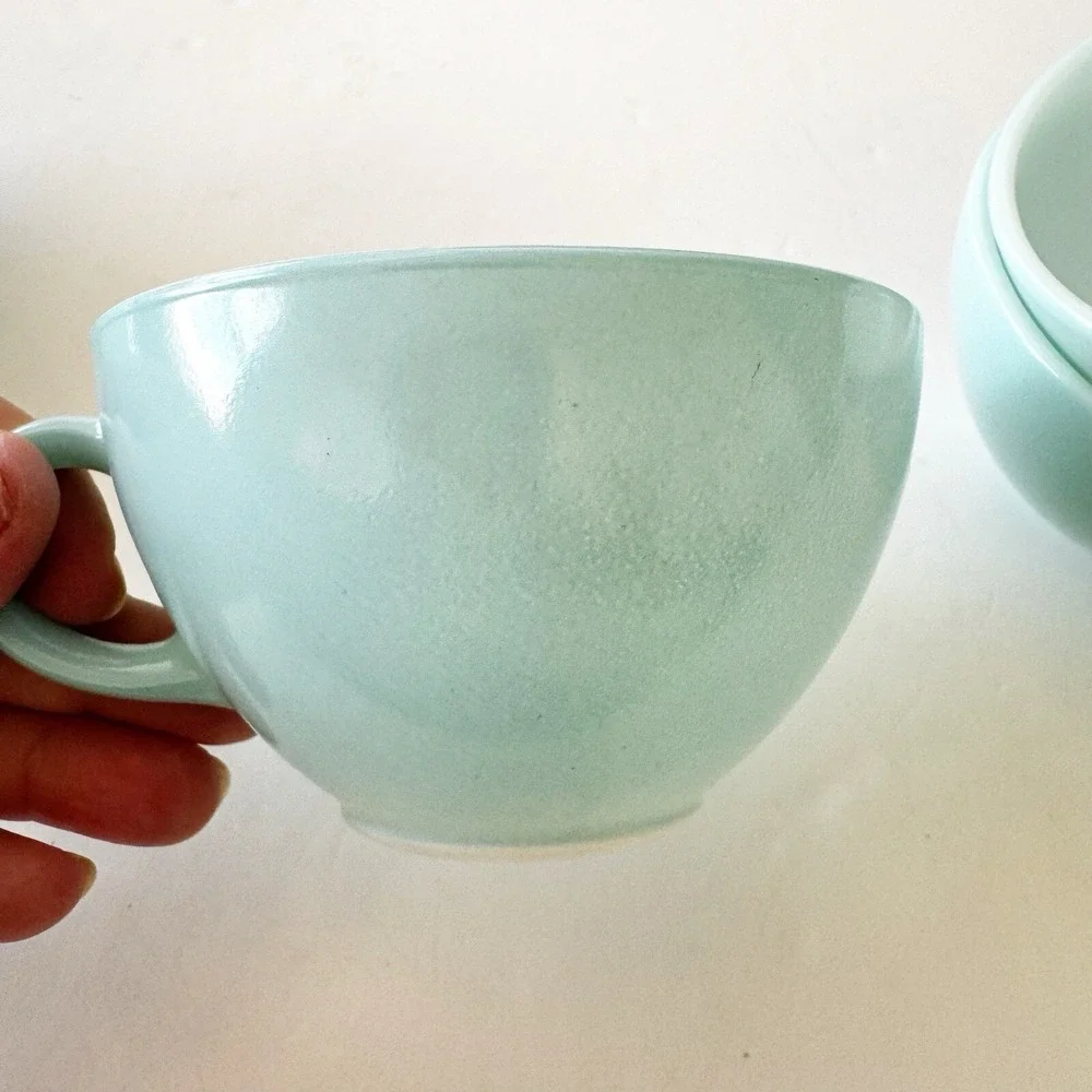 Pyrex set four